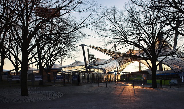 的战术对比 的战术对比